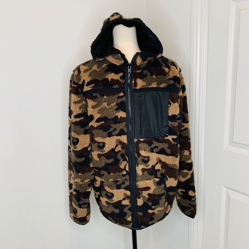 Express camouflage print plush Sherpa zip jacket